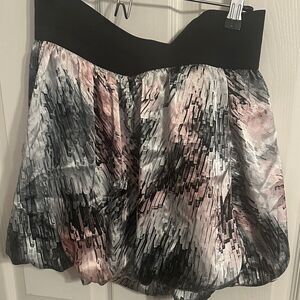 Topia Stylish Black and Pink Women's Skirt size 1xl